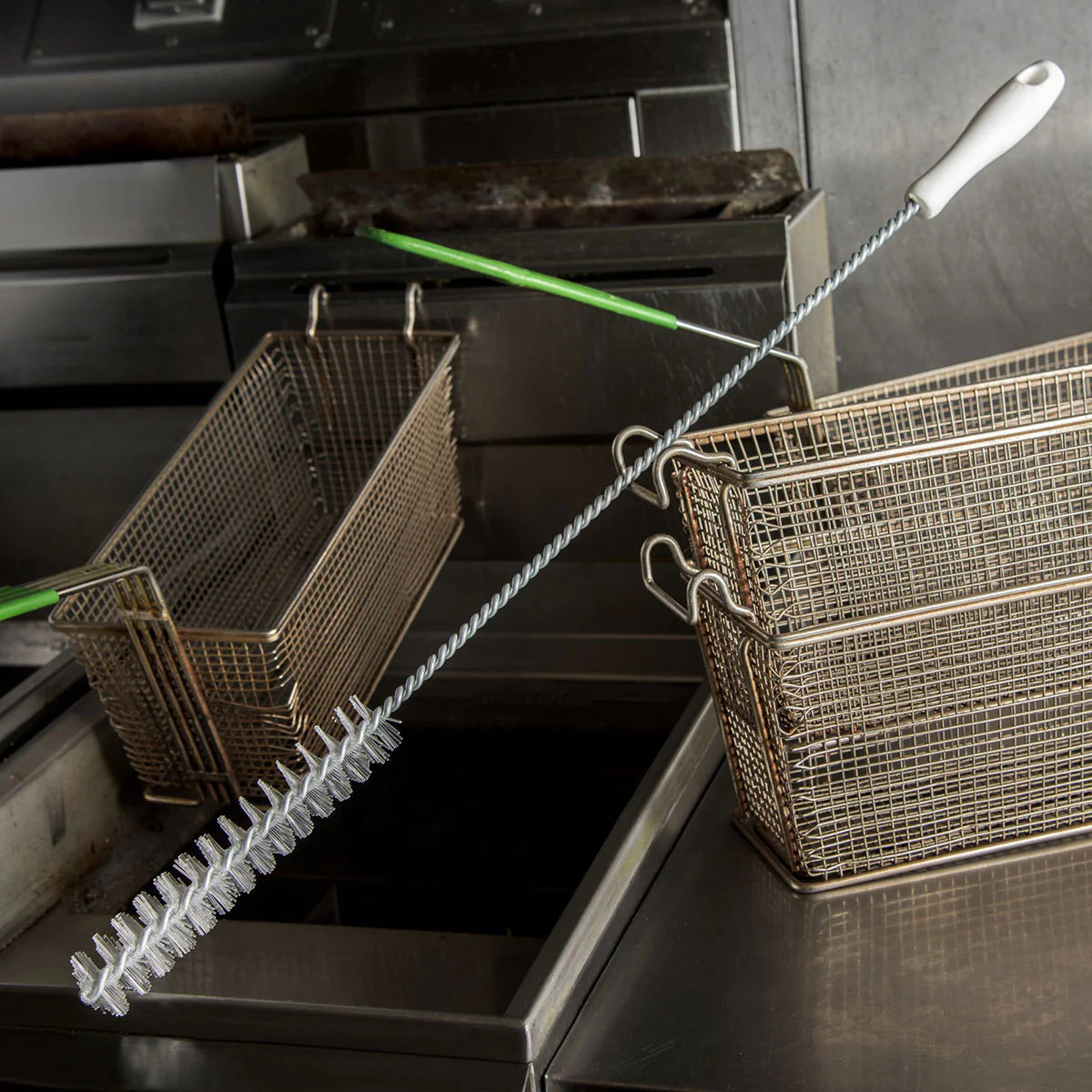 Carlisle 4011000 Deep Fryer Cleaning Brush, 28